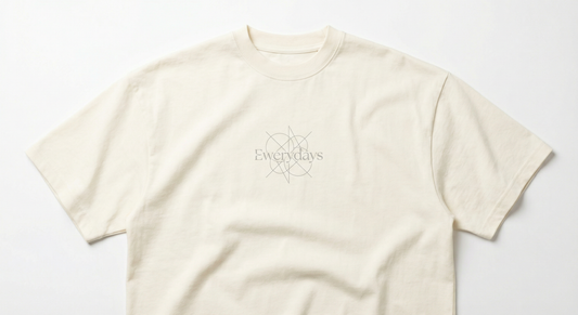 Ewerydays T-Shirt mit minimalistischem Grafikprint in der Mitte