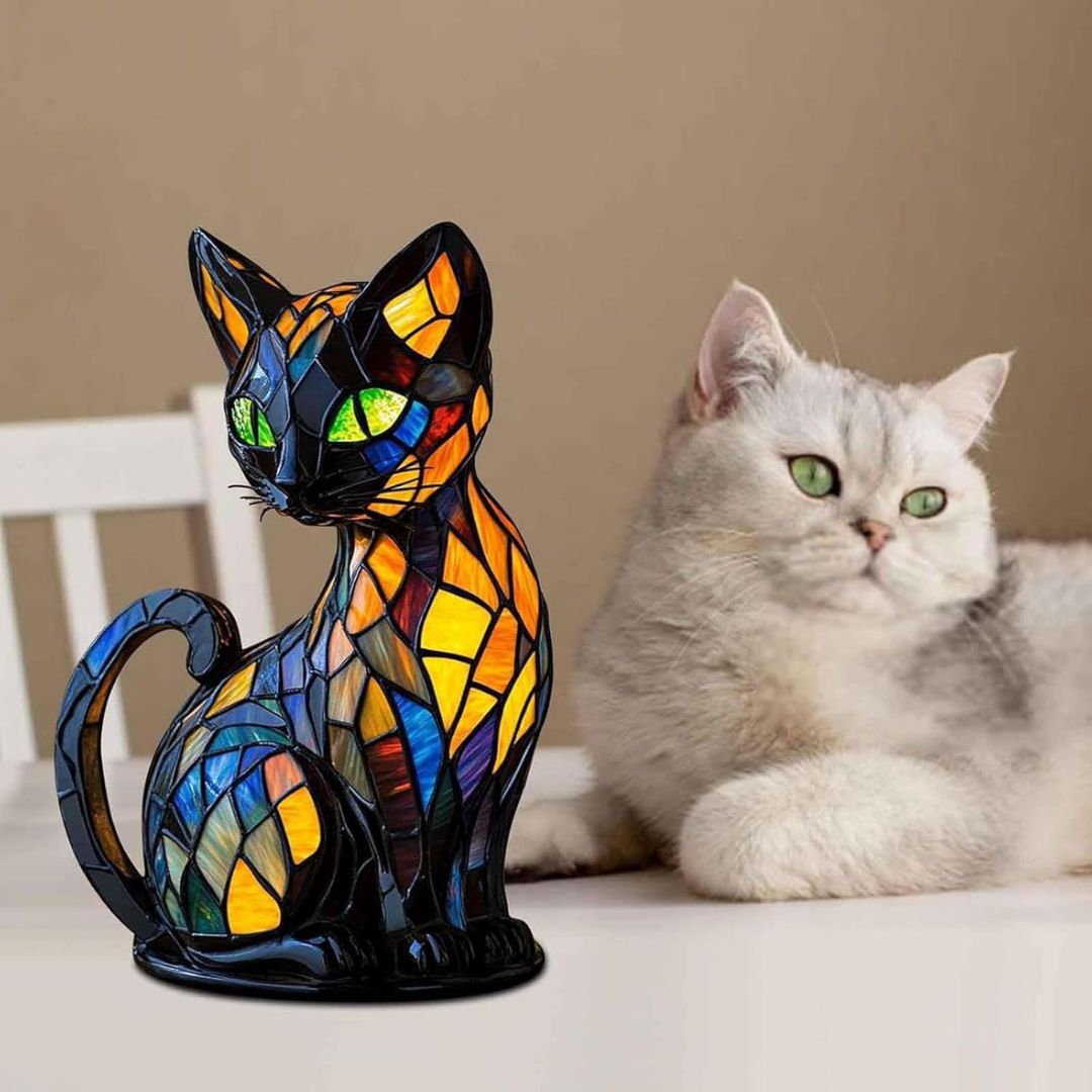 Ewerydays | Leuchtkatze – handgefertigte Lampe, die Herzen erstrahlen lässt