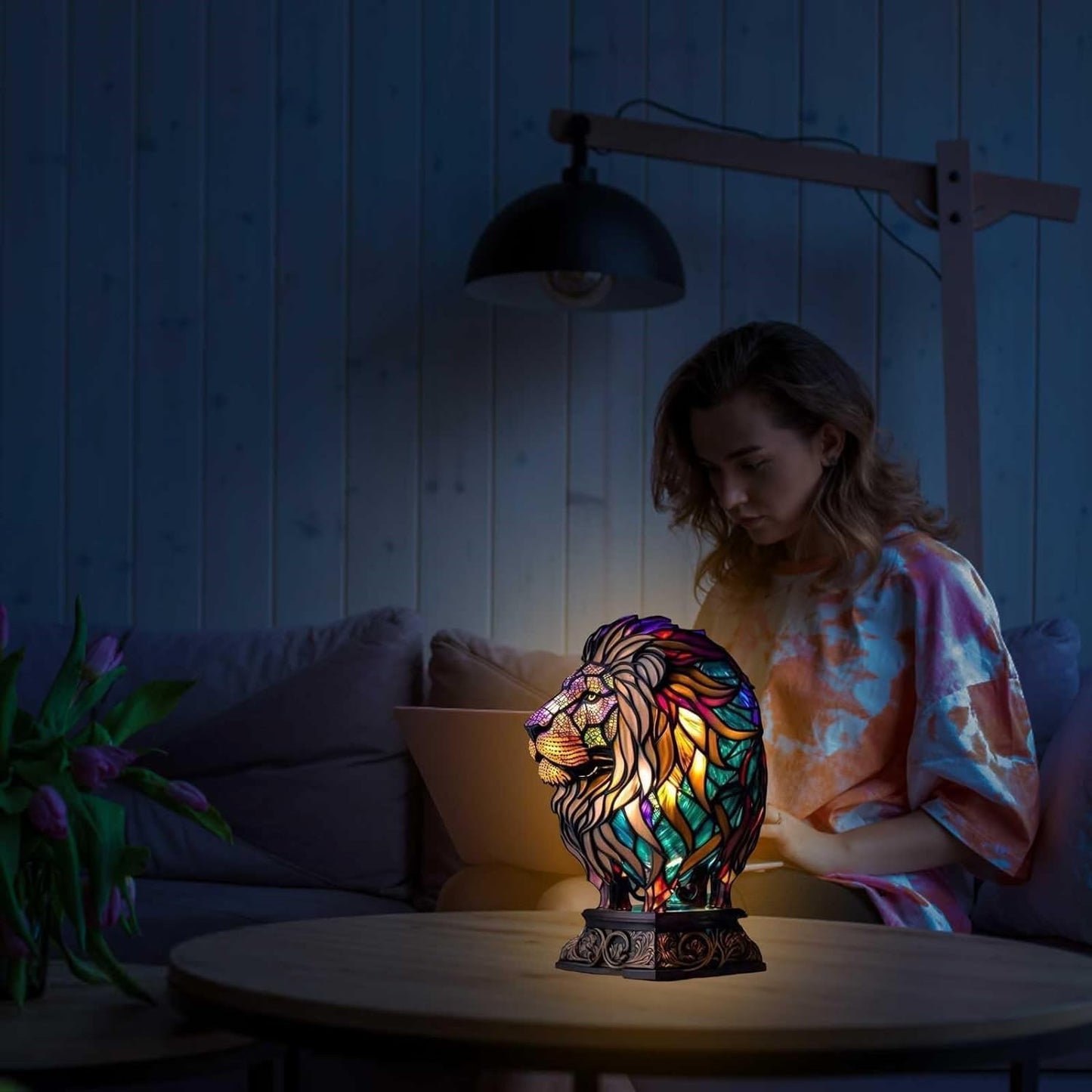Ewerydays | LeuchtLöwe - handgefertigte Lampe, die Herzen erstrahlen lässt