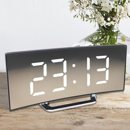 Ewerydays | Curveon - LED-Digitalwecker mit gebogenem Display