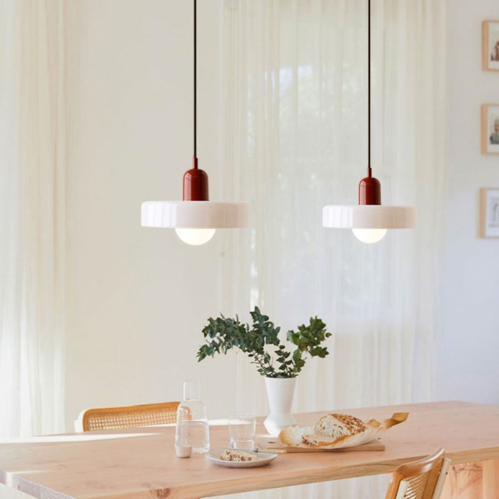 Ewerydays | Bauhaus-Pendelleuchte aus farbigem Glas