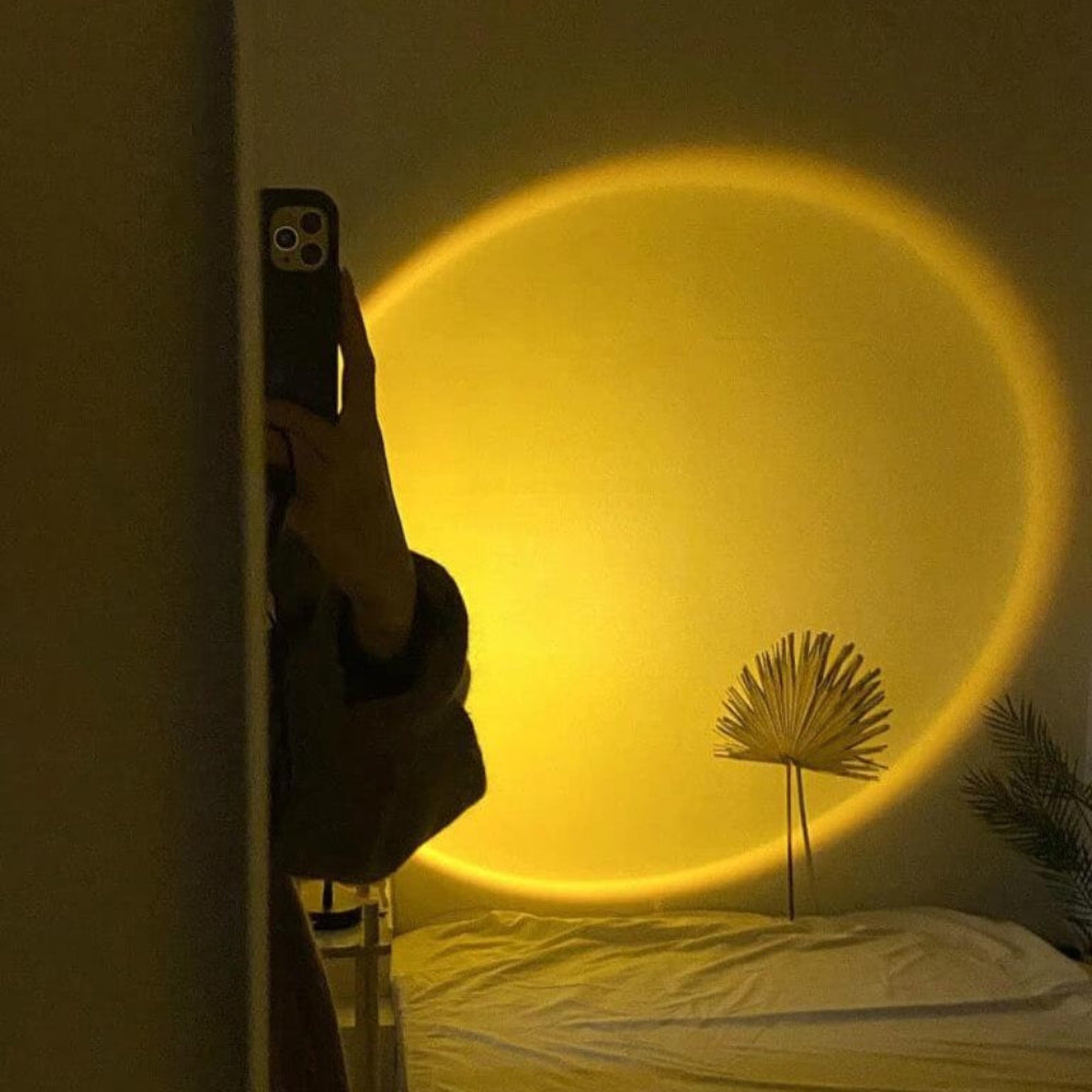 Ewerydays | Sundra - Sonnenuntergang Projektionslampe mit Golden Hour Glow
