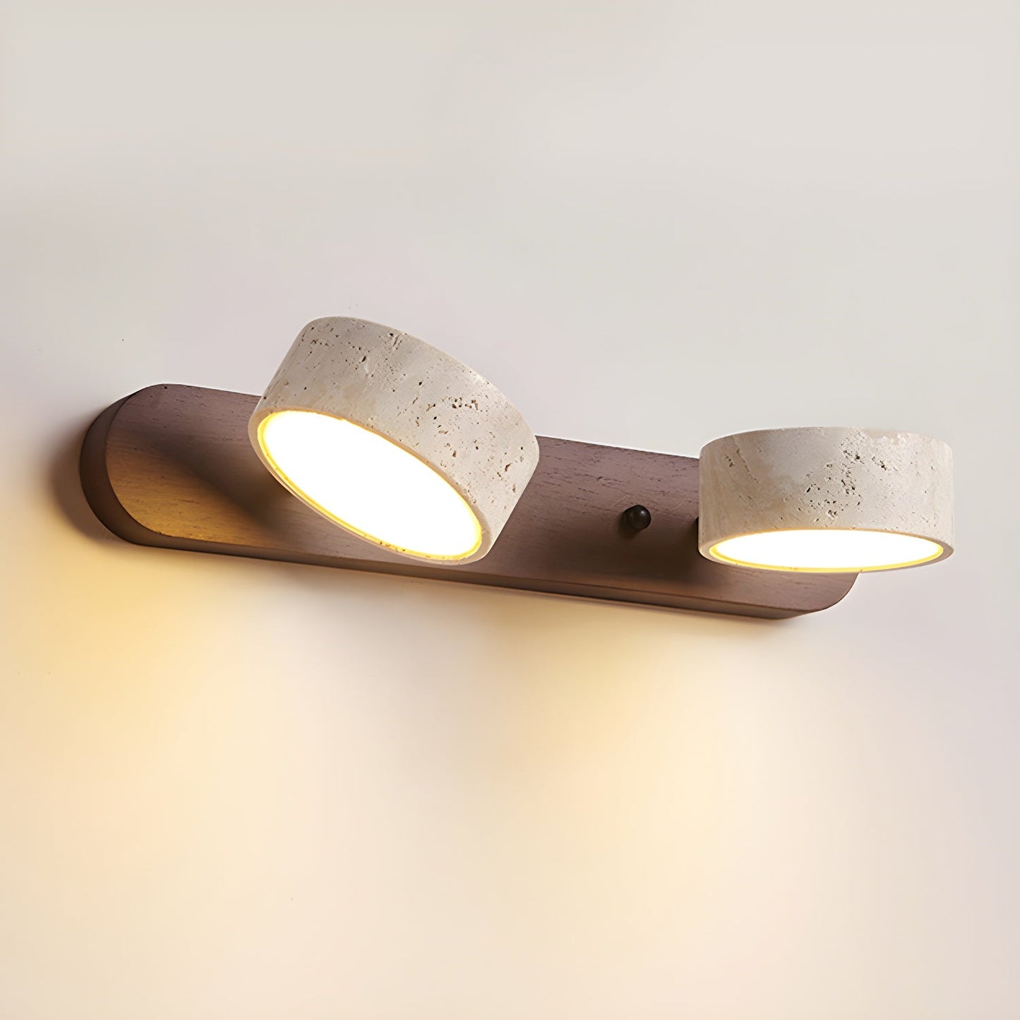 Ewerydays | Travero Duo Wandleuchte – Modern, Doppelarm, Travertin-Optik