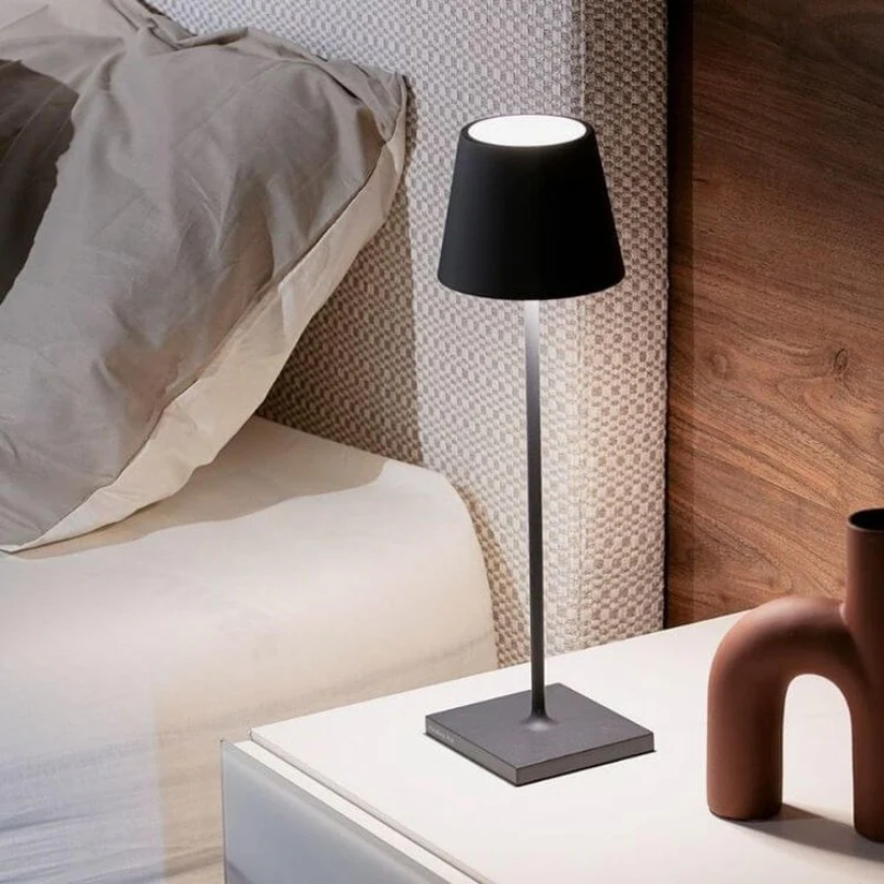 Ewerydays | LumiFlex – LED-Tischlampe kabellos dimmbar & wiederaufladbar – Zuhause & Büro