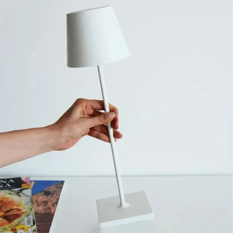 Ewerydays | LumiFlex – LED-Tischlampe kabellos dimmbar & wiederaufladbar – Zuhause & Büro