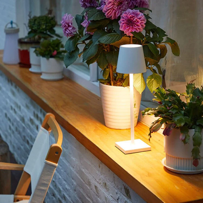 Ewerydays | LumiFlex – LED-Tischlampe kabellos dimmbar & wiederaufladbar – Zuhause & Büro