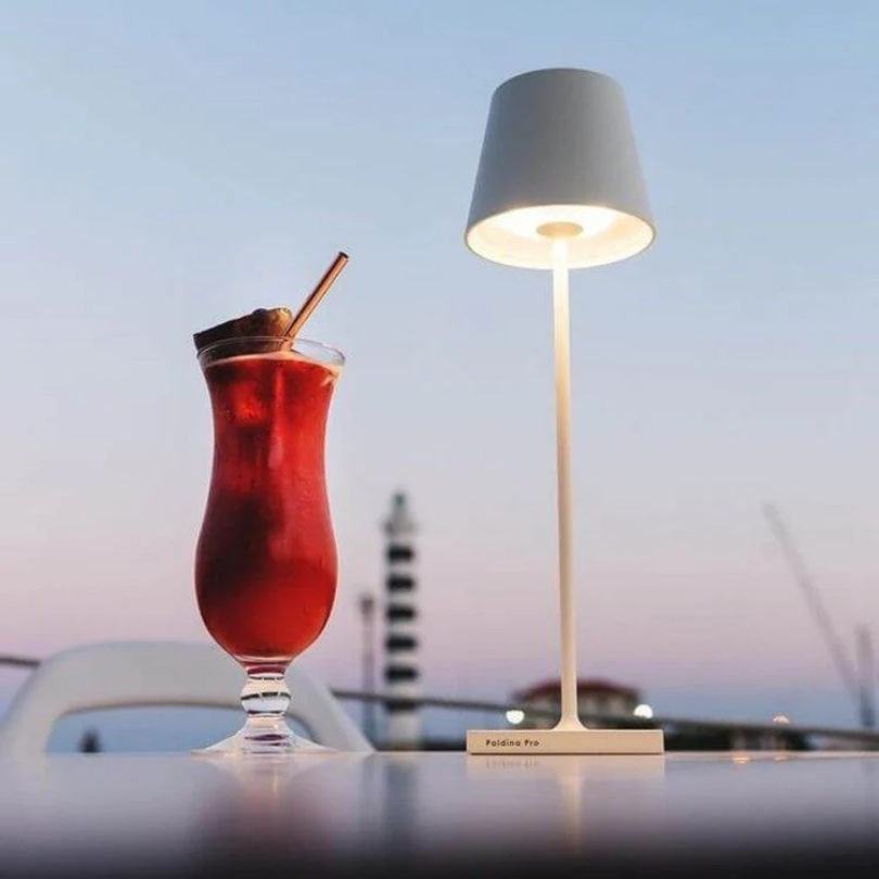Ewerydays | LumiFlex – LED-Tischlampe kabellos dimmbar & wiederaufladbar – Zuhause & Büro