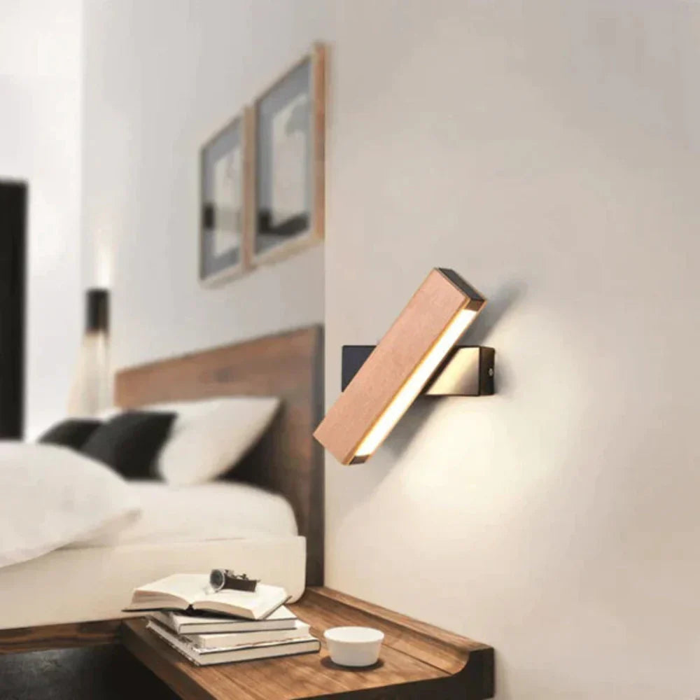 Ewerydays | Moderne LED-Wandlampe mit drehbarem Holzdesign – Energiesparend und verstellbar