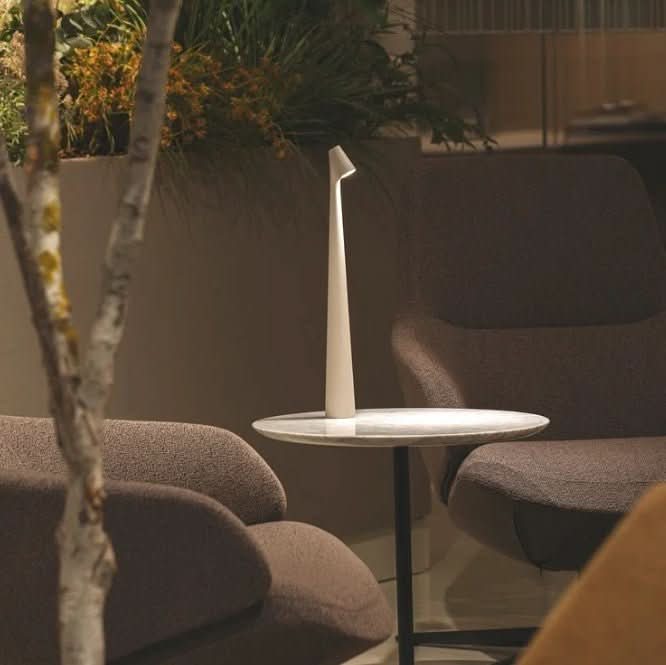 Ewerydays | Wiederaufladbare tragbare LED-Tischlampe