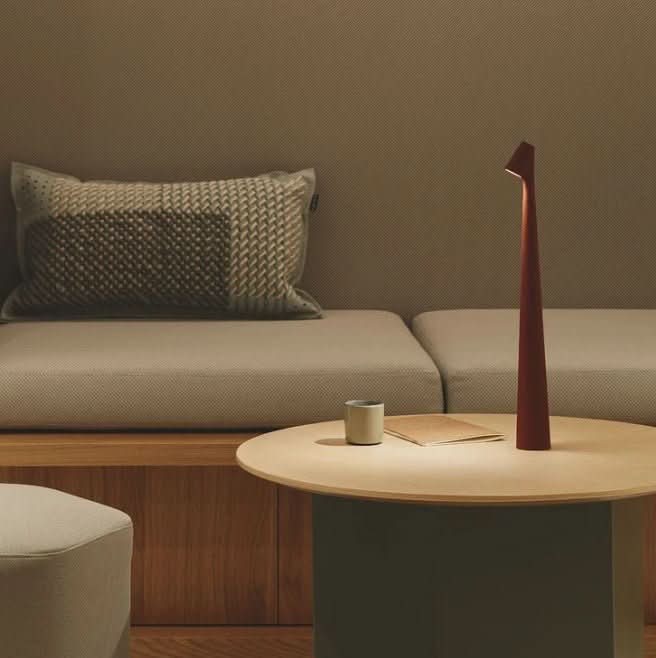 Ewerydays | Wiederaufladbare tragbare LED-Tischlampe